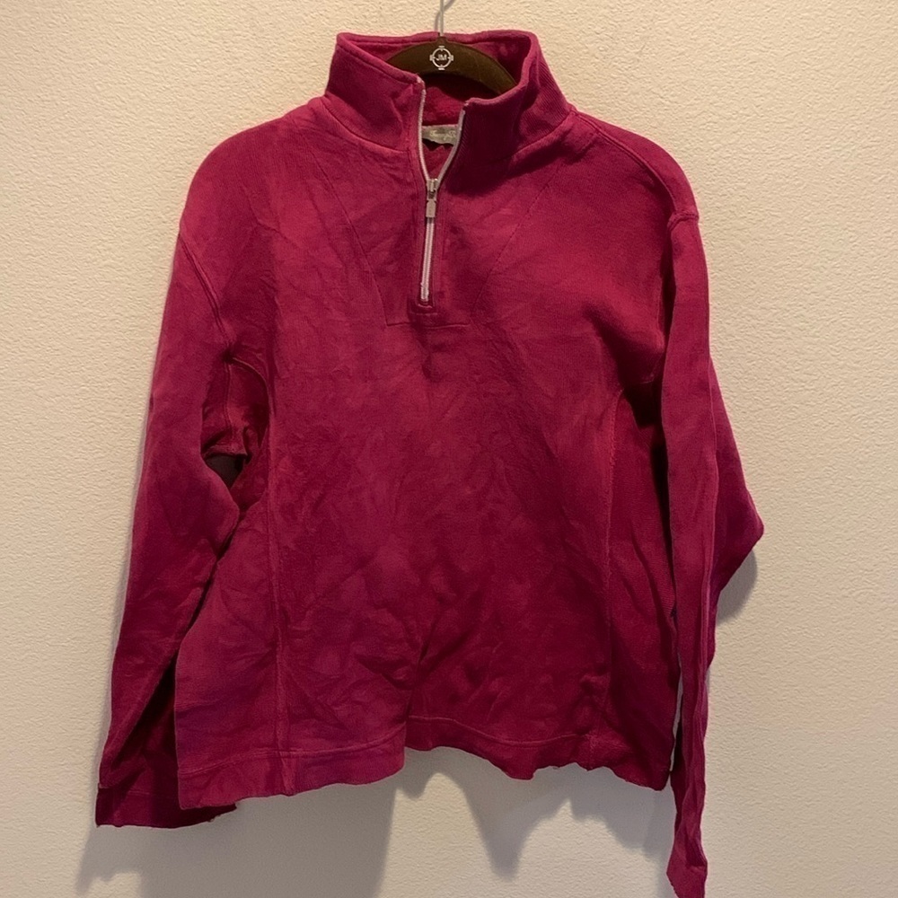 Tommy Bahama Vintage. Purple. Distressed. Quarter Zip Pullover. Size Medium.‍﻿﻿﻿